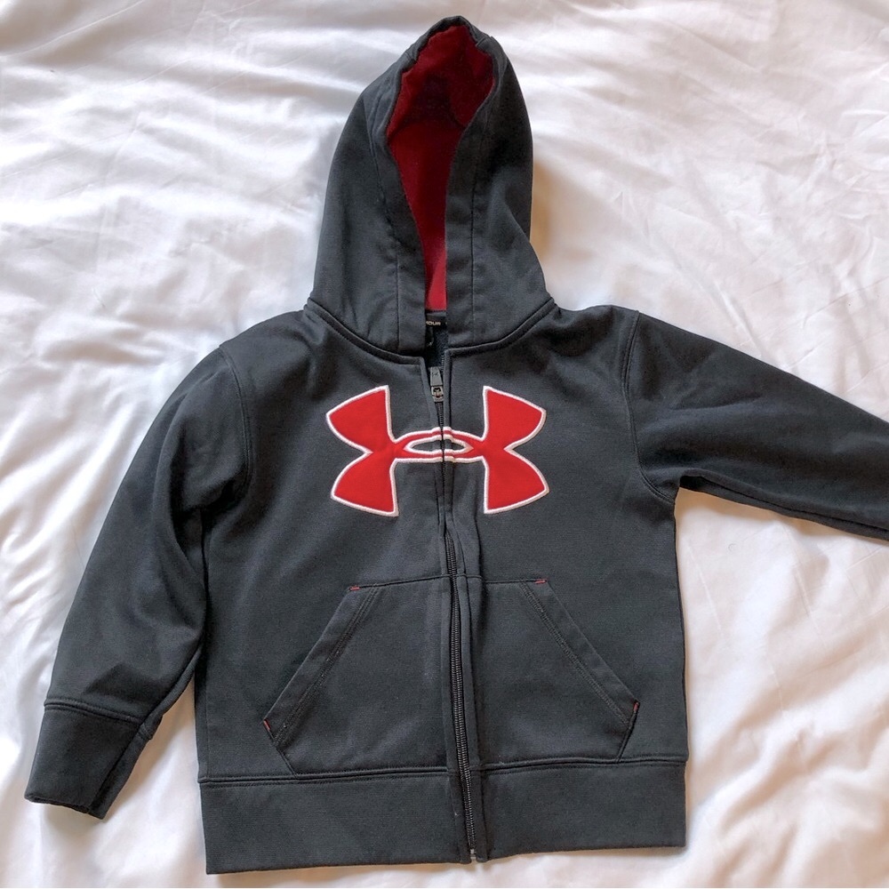 Under Armor Boys Athletic Black and Red Zipper Hoddie With Pockets
